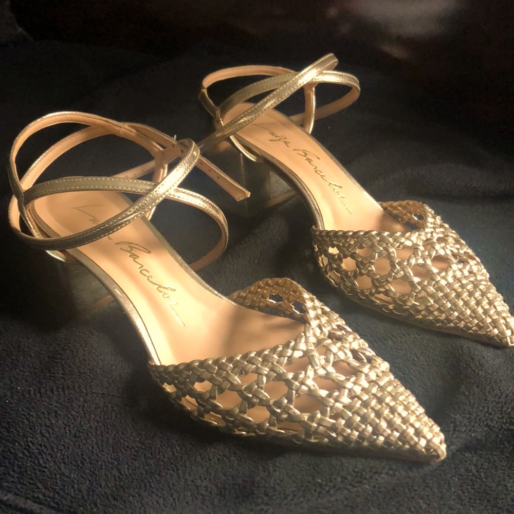 New Luíza Barcelos, golden color fancy shoes, used only once for a weeding.